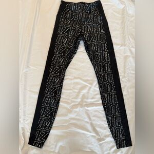 Zumba Black and White Graphic Leggings XS